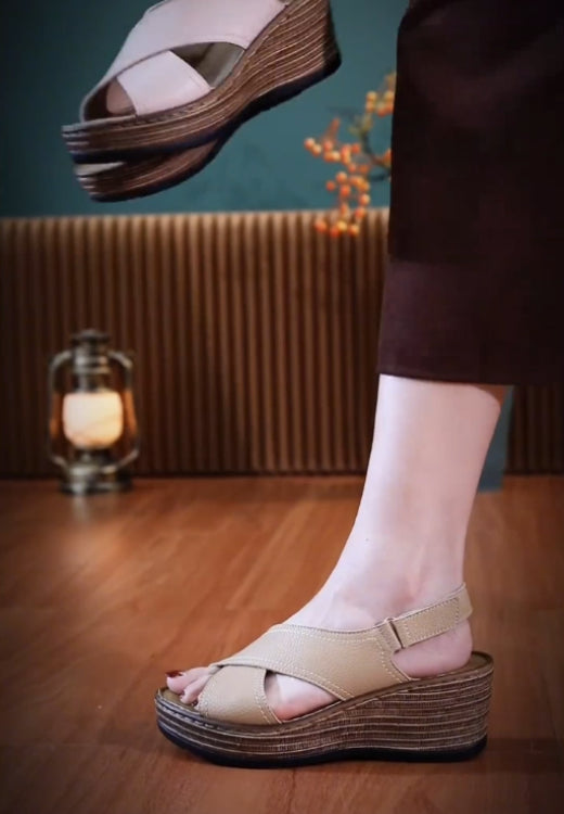 Comfortable soft-soled wide-footed sandals