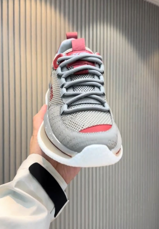 Red-gray color matching mesh sneakers