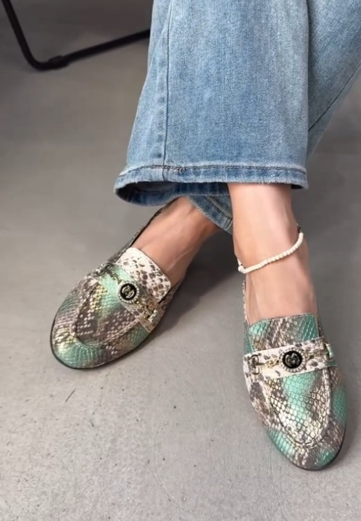 Elegant green metal buckle half-bag leather shoes