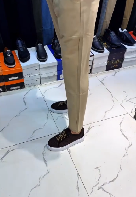 Khaki elastic casual pants