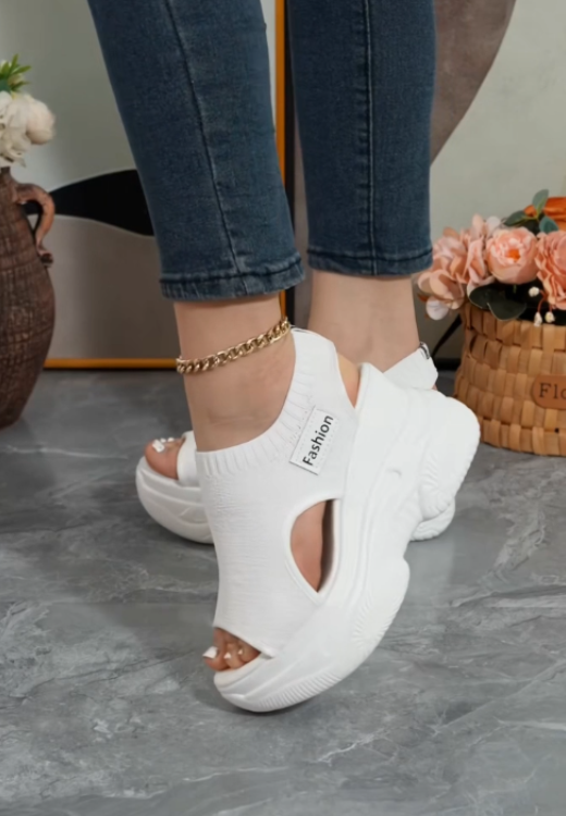 Fashion arch supports convenient and comfortable elastic sandals