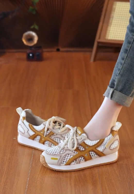 Mesh hollow casual shoes