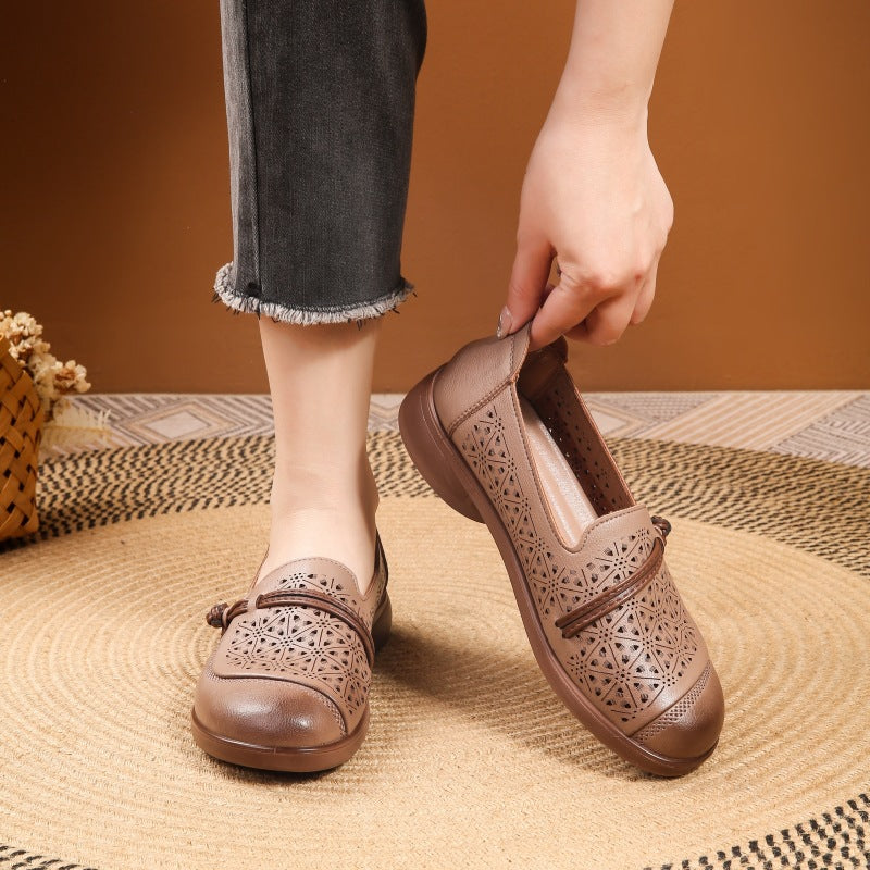 Breathable and versatile leather loafers