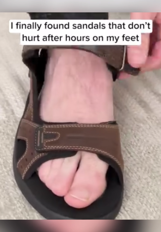 Simple and comfortable men's sandals