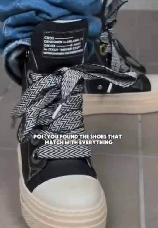 Fashionable black leather high-top canvas shoes