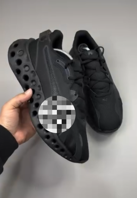 Black enhanced hole strong rebound sports shoes