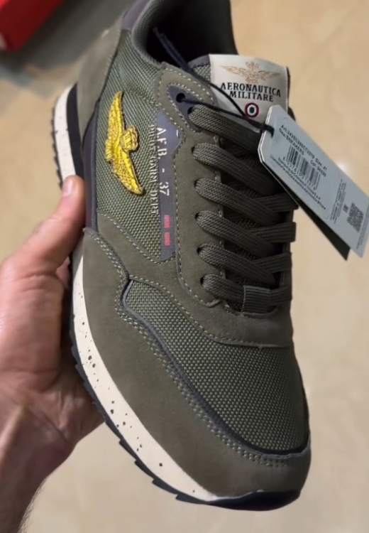 Dark green eagle collage breathable sneakers