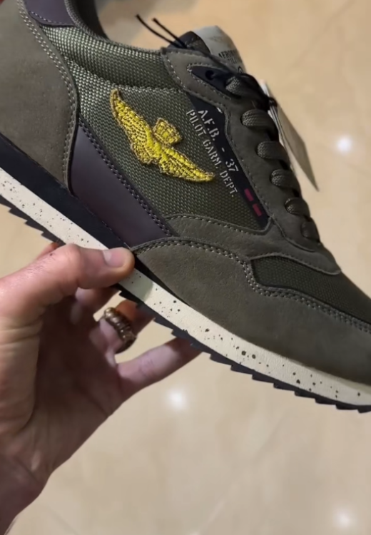 Dark green eagle collage breathable sneakers