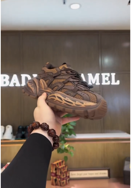 Men's autumn new stitching breathable sneakers