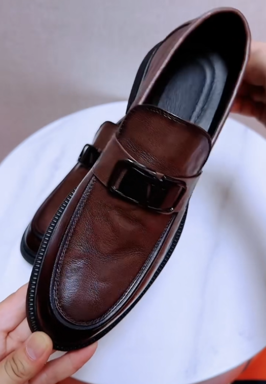 Classic elegant reddish brown casual leather shoes