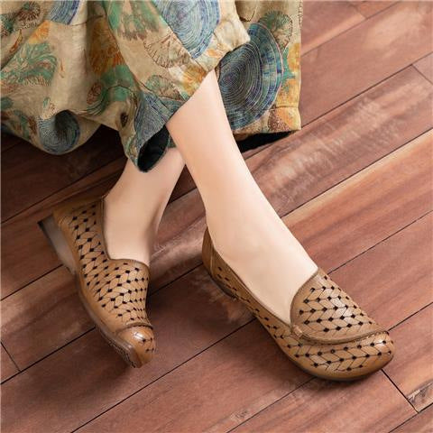 Retro comfortable hollow loafers