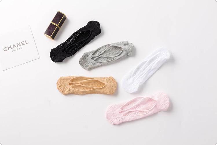 Breathable knitted lace socks