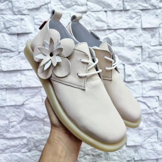 The Leather Flower Shoes