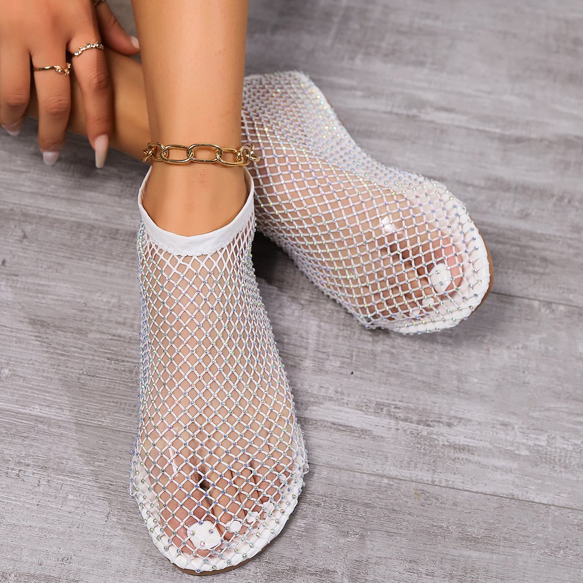 Mesh flat shoes