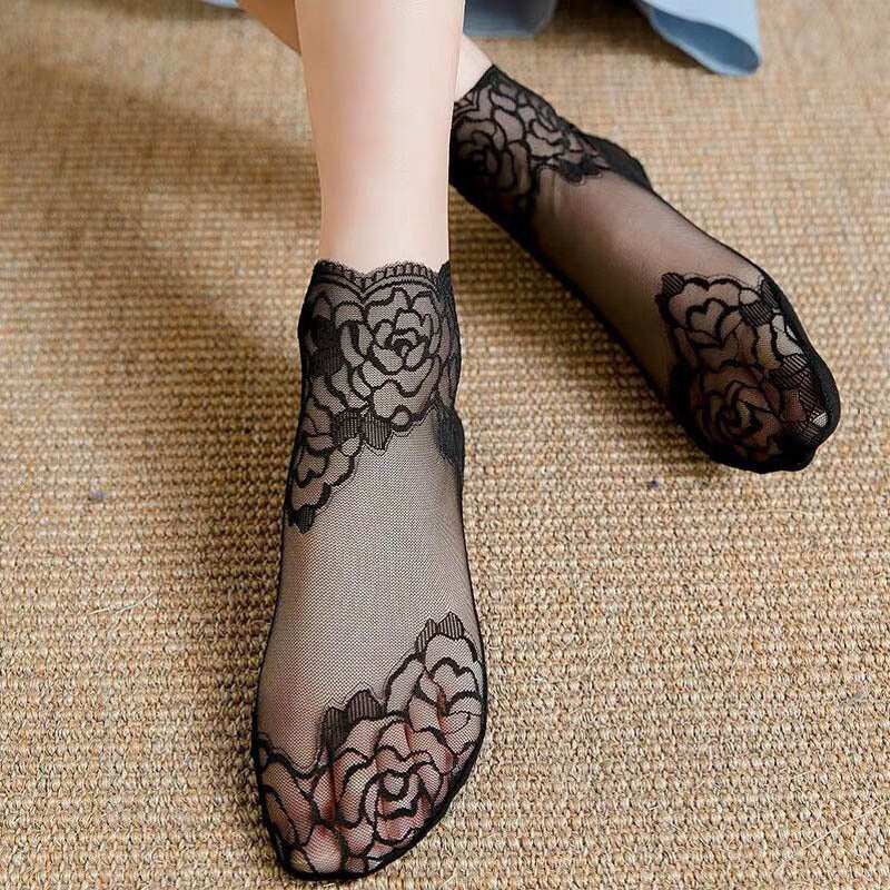 Rose lace socks