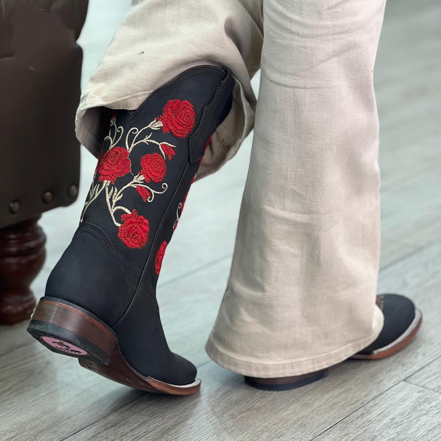 Women's Embroidered Rose Boots