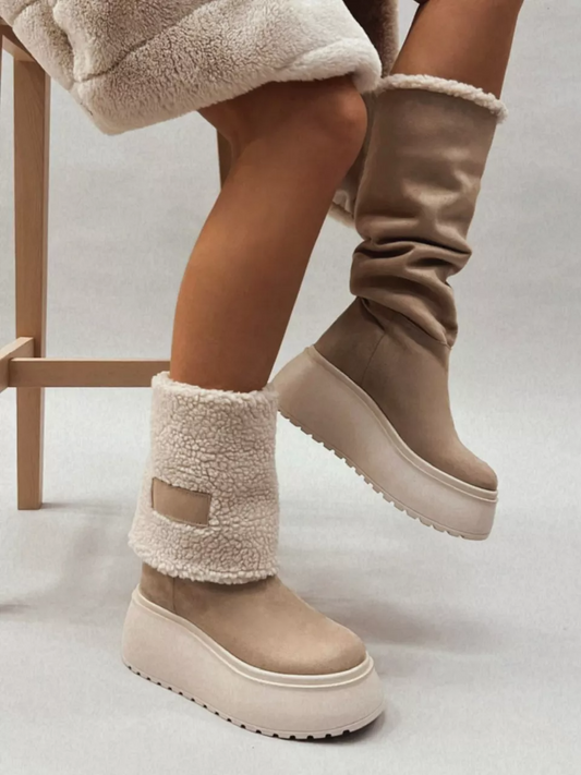 Comfortable and versatile mid-calf fur boots